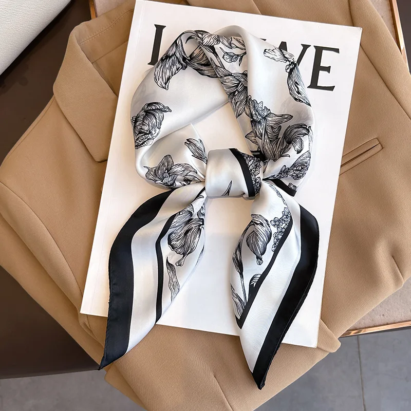 Luxury Bags China - Foulard carré de luxe 70x70cm en