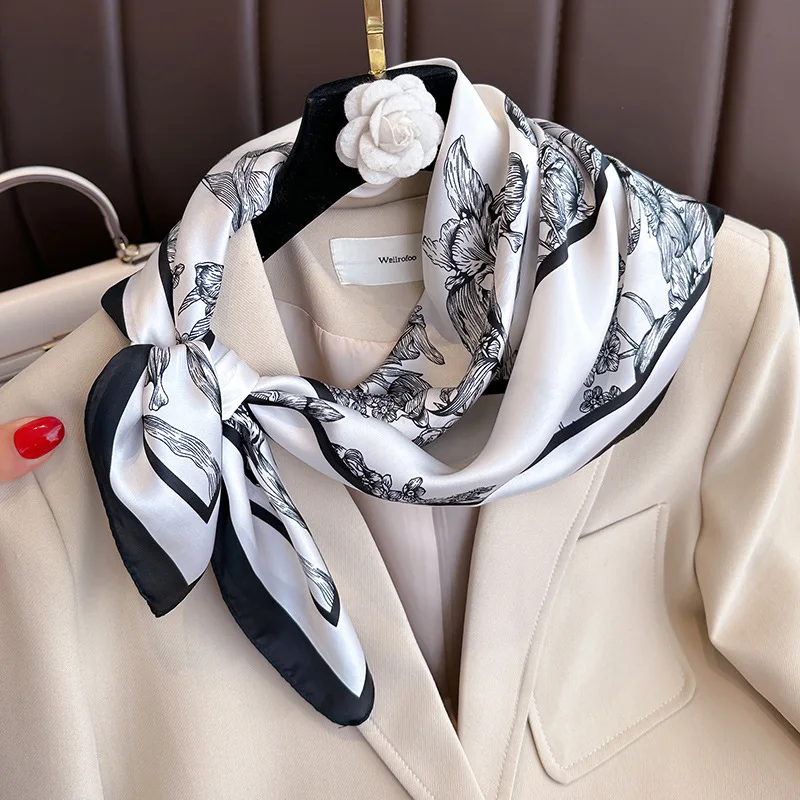 Foulard carré de luxe 70x70cm  - Luxury Bags China avis et prix