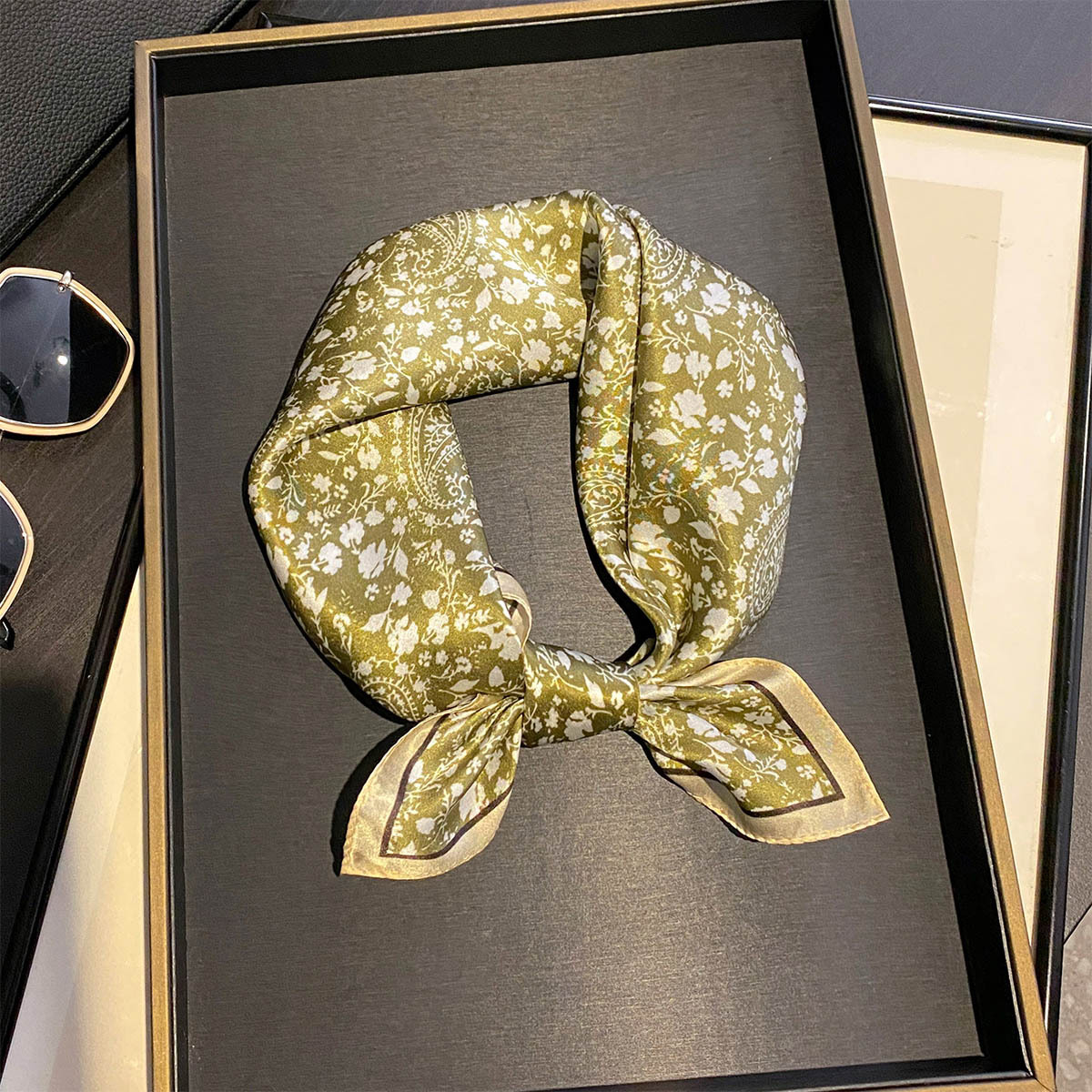 Foulard carré de luxe 100 % pu - Luxury Bags China avis et prix